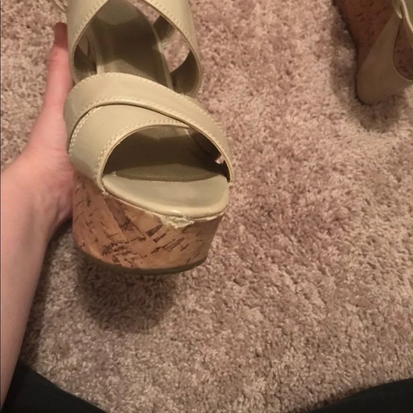 G by Guess cork wedges - Picture 4 of 4